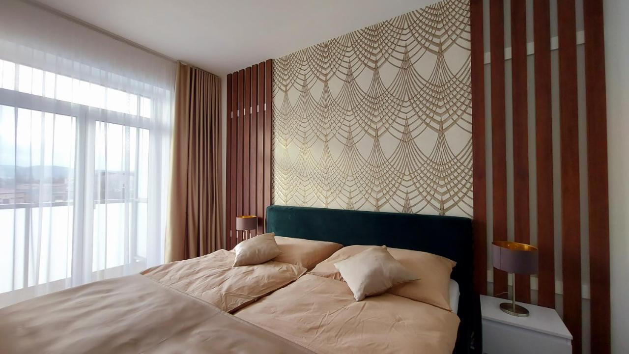 Apartment Moser 1303 Karlovy Vary Exterior foto
