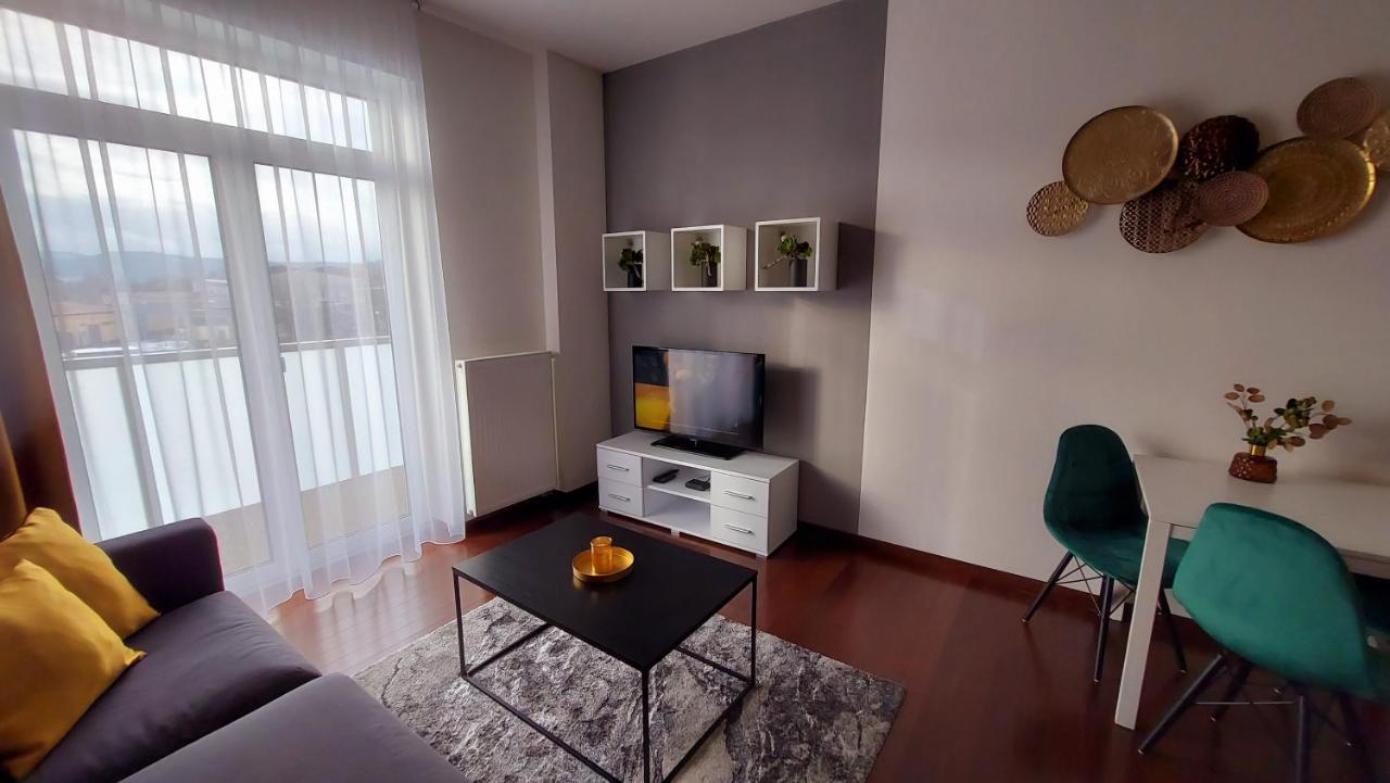 Apartment Moser 1303 Karlovy Vary Exterior foto